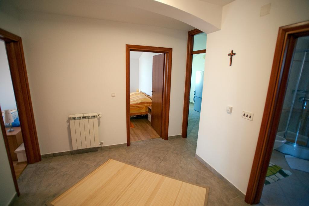 Apartments Marinic Примоштен Номер фото