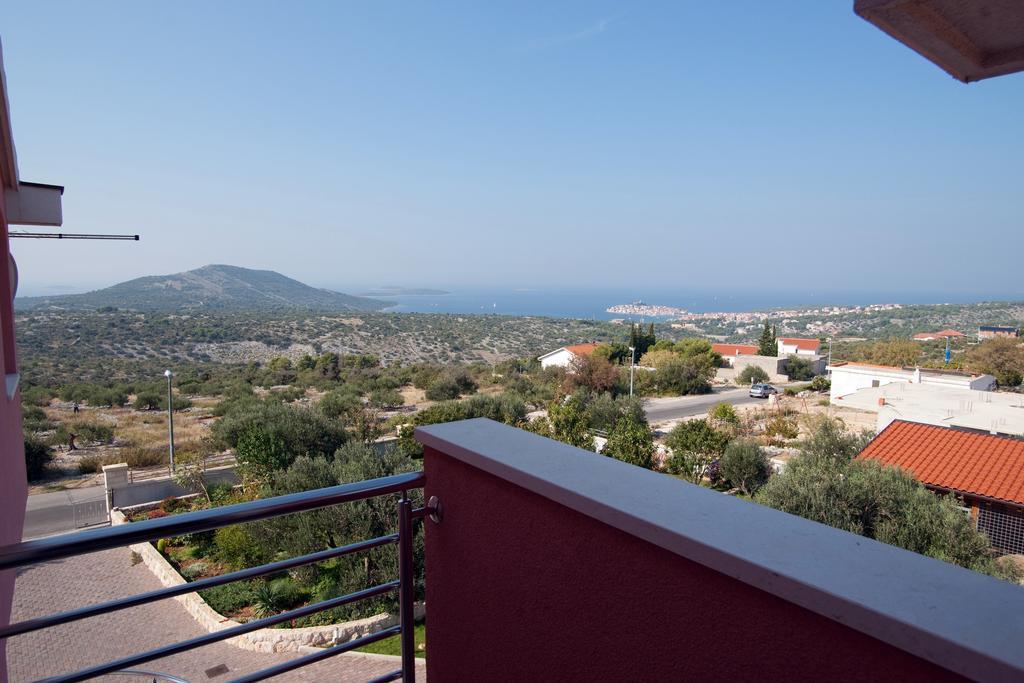 Apartments Marinic Примоштен Номер фото
