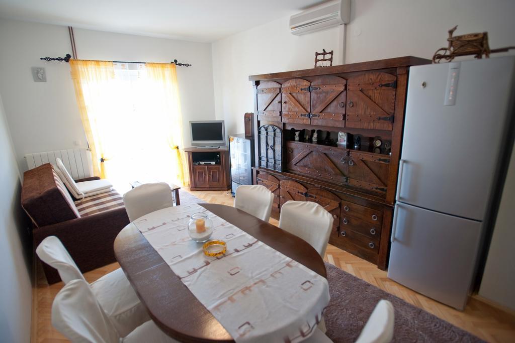 Apartments Marinic Примоштен Номер фото