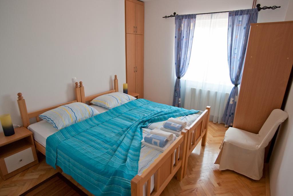 Apartments Marinic Примоштен Номер фото