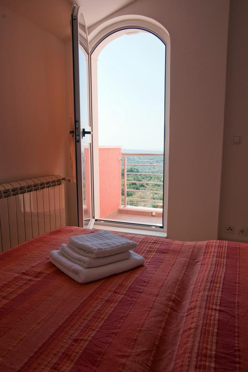 Apartments Marinic Примоштен Номер фото